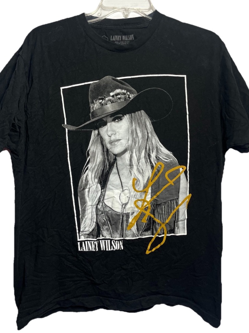 Lainey Wilson T-Shirt Size Large